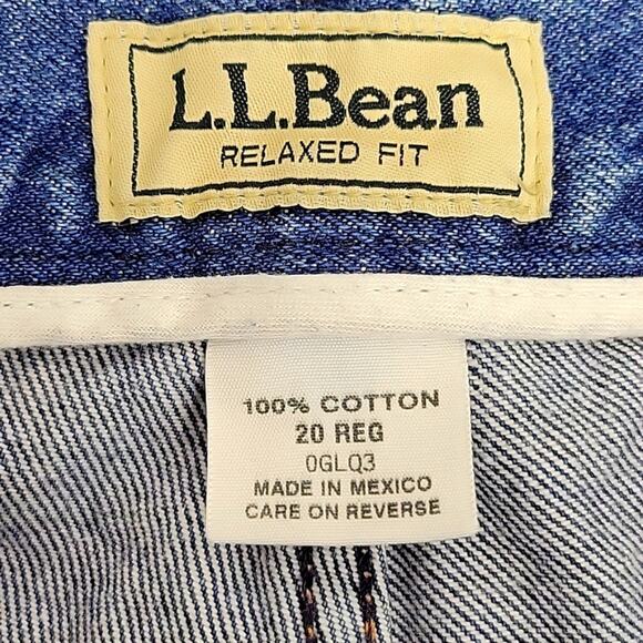 L. L. Bean Relaxed Fit High Rise Wide Straight Leg Med Blue Denim Womens Size 20 - Picture 6 of 7